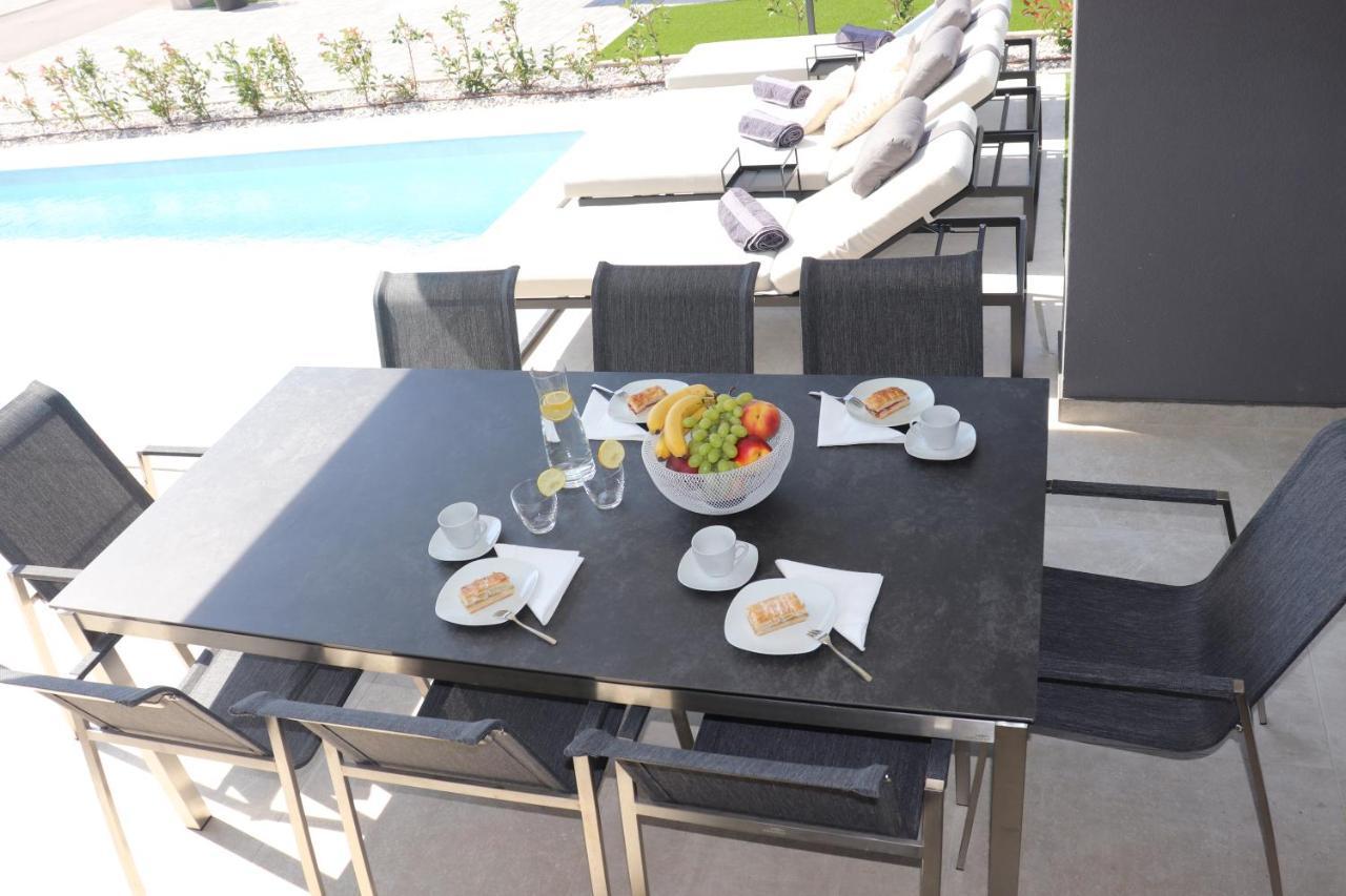 Meerbrise - Luxury Villa بنجول المظهر الخارجي الصورة